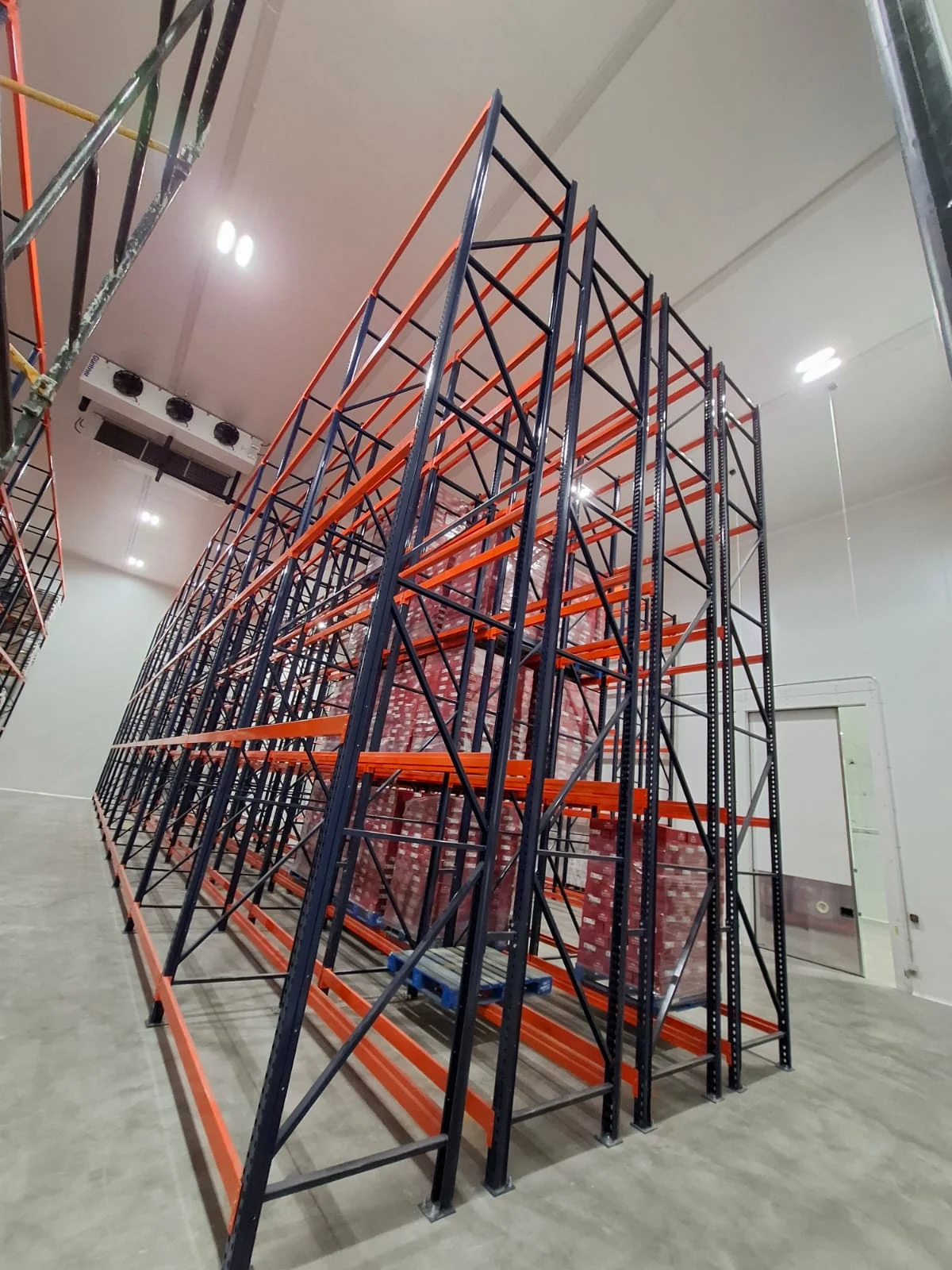 Cámara frigorífica del archivo de proyectos SRT